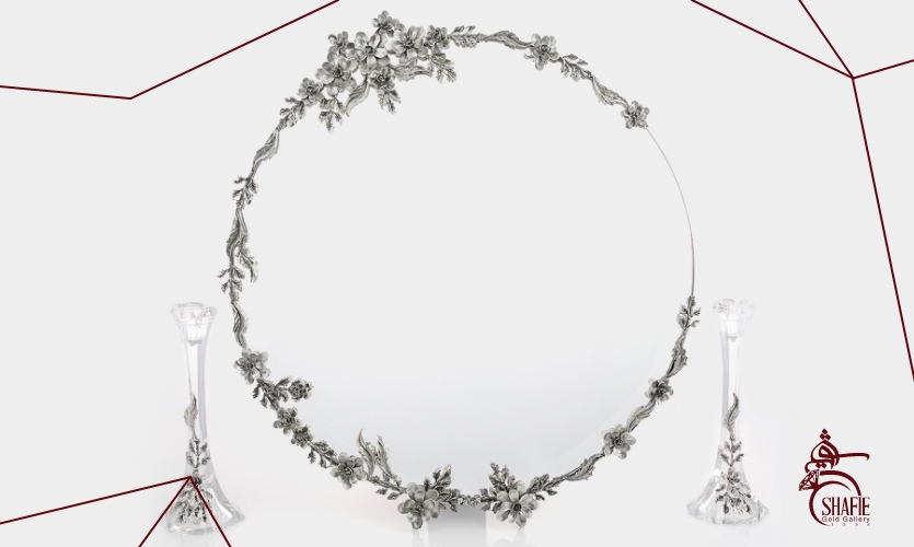 آینه و شمعدان نقره.jpg